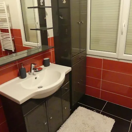 Panzió Etape Au Calme A 4km Du Center De Reims 4*