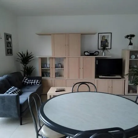 Etape Au Calme A 4km Du Center De Reims Bezannes