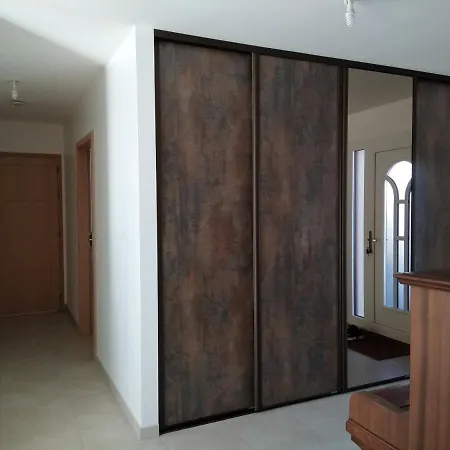 Etape Au Calme A 4km Du Center De Reims Bezannes