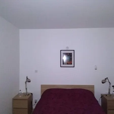 Etape Au Calme A 4km Du Center De Reims לינה וארוחת בוקר 4*