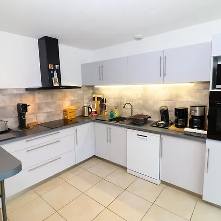 Etape Au Calme A 4km Du Center De Reims Bezannes