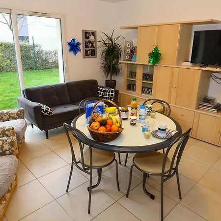 Bed & Breakfast Etape Au Calme A 4km Du Centre De Reims