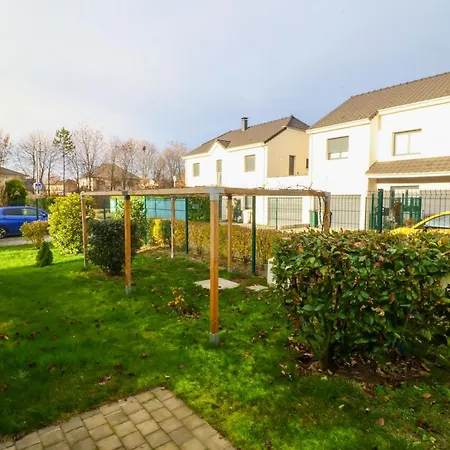 Etape Au Calme A 4km Du Center De Reims Panzió