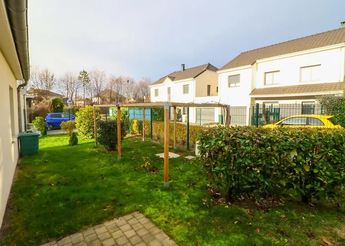 Etape Au Calme A 4km Du Centre De Reims Bed & Breakfast